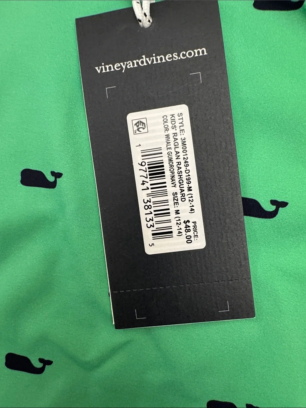 NWT VINEYARD Vines Rashguard. Size medium - 12-14